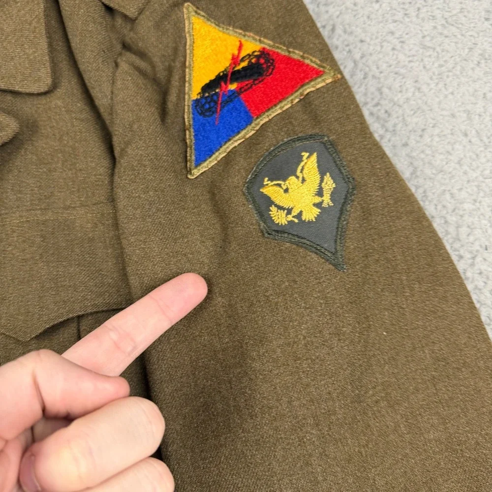VTG Army Jacket Mens 36R Wool Military IKE Field Coat 50s Armored Patch
